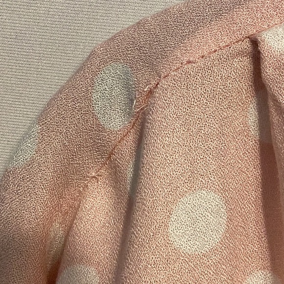 Forever 21 pink/white polka dot blouse size small - Picture 6 of 6